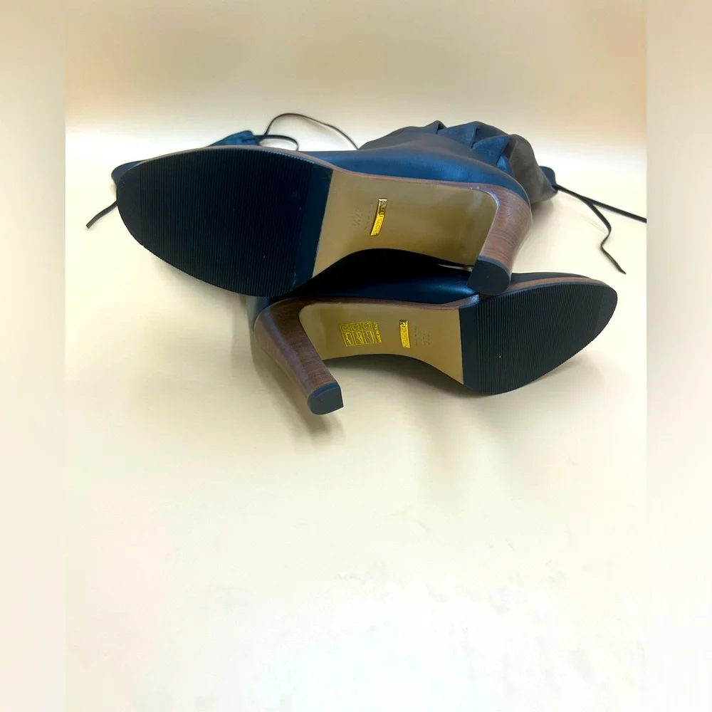 New Gucci Deauville Cinched Boots - Picture 2 of 3
